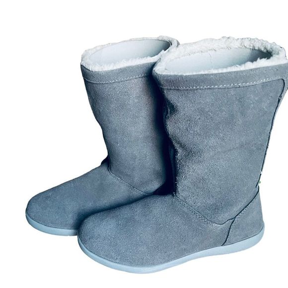 NIB Crocs Adela Foldover Fuzz Bootie 6 Smoke Gray - Picture 1 of 13